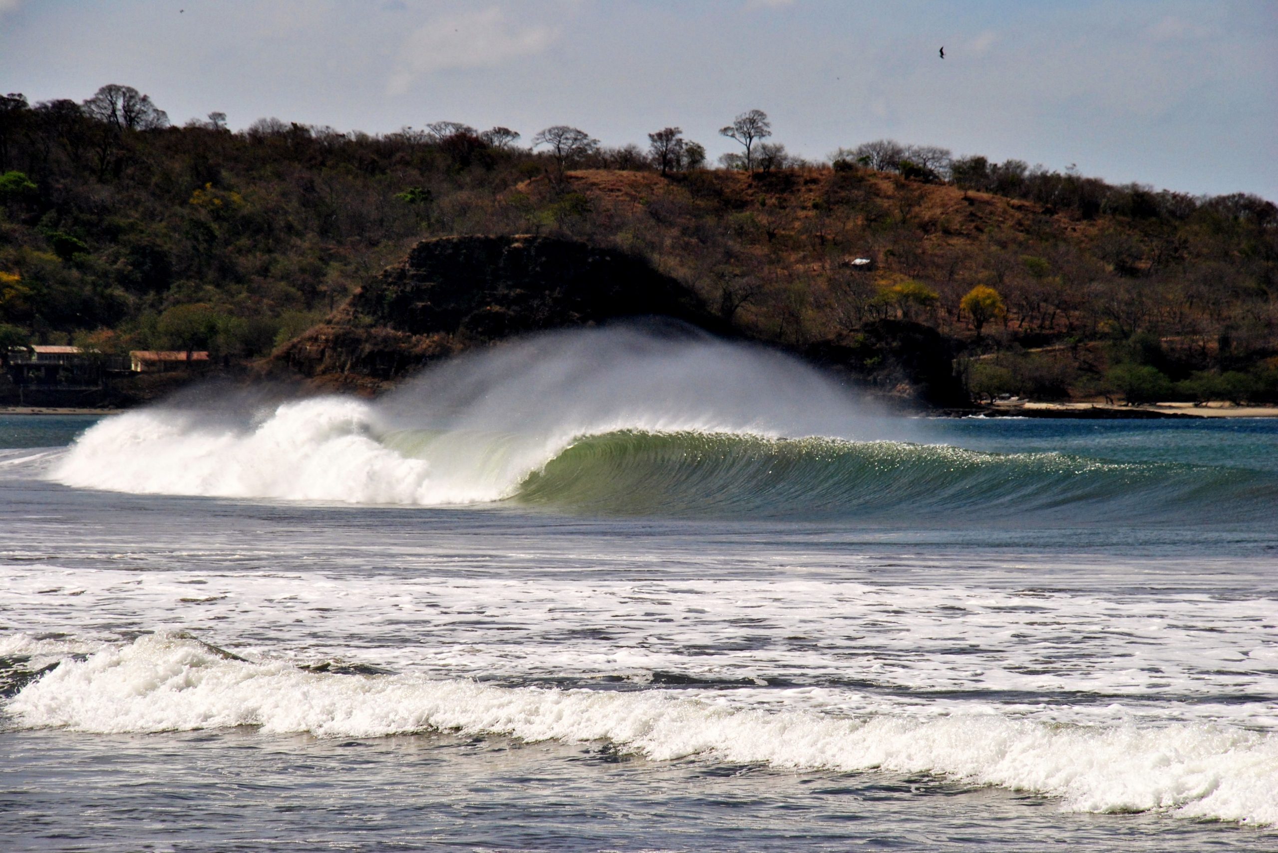 Lances Left  Surfing Nahua